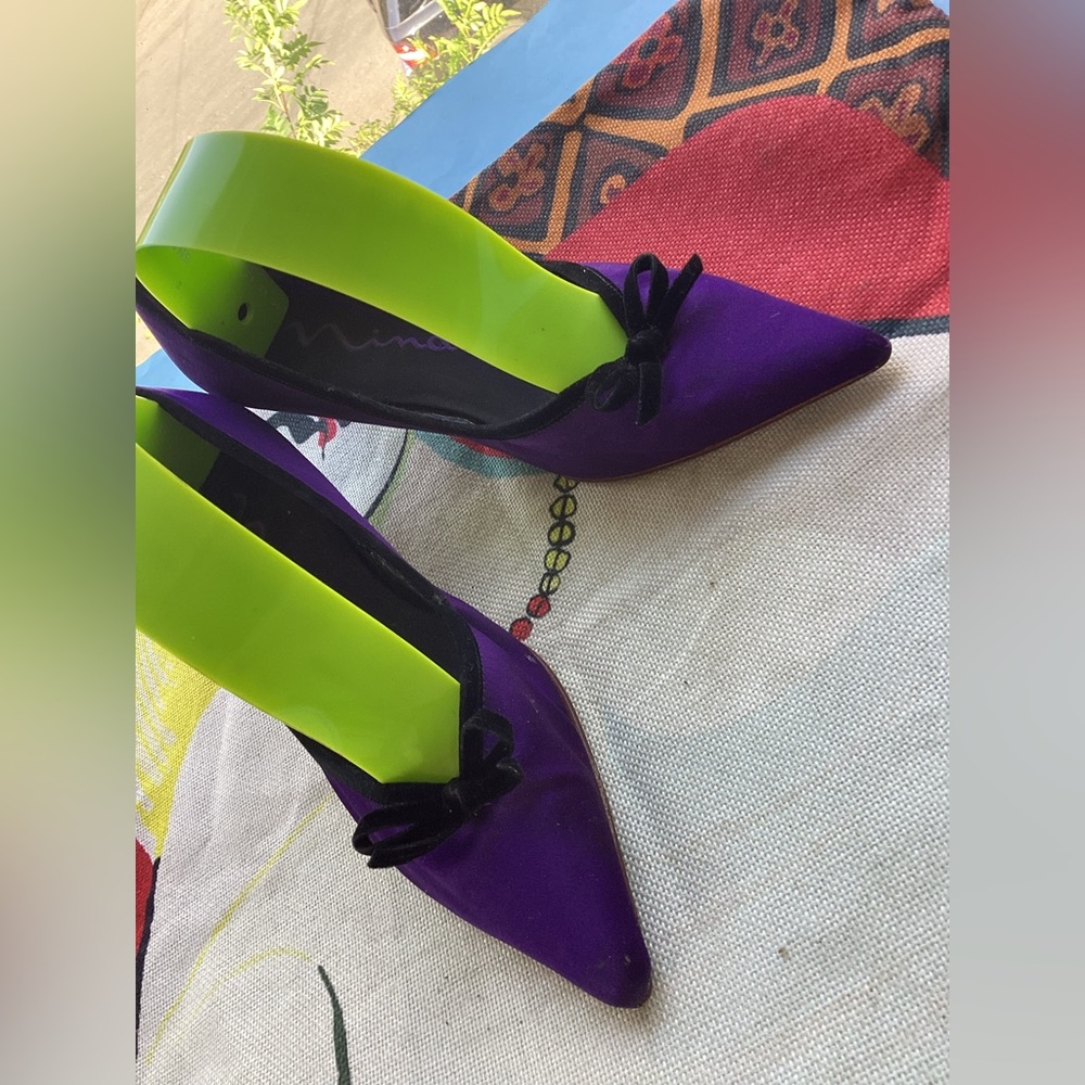 Vintage Nina purple kitten heels